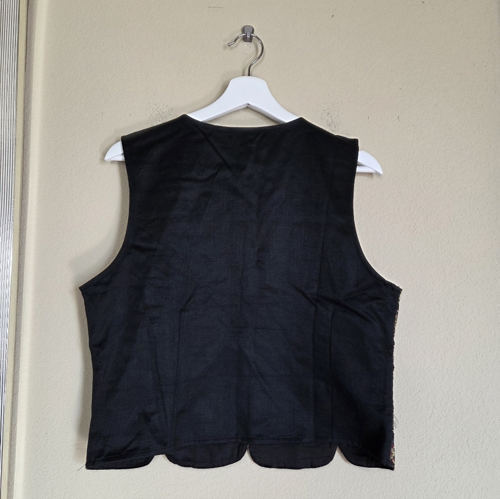 Tantrums Vintage Embroidered Cotton Vest - Picture 8 of 8